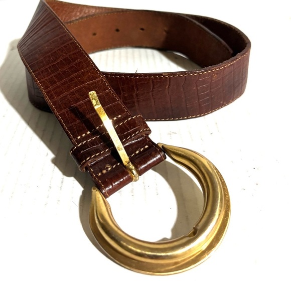 Ann Taylor Accessories - Ann Taylor Brown Leather Belt with Gold Accents size M